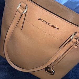 Michael Kors Tote